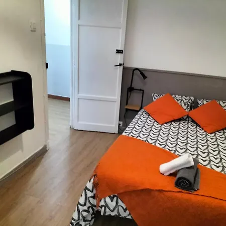 Tus Vacaciones En El Centro De * Oviedo